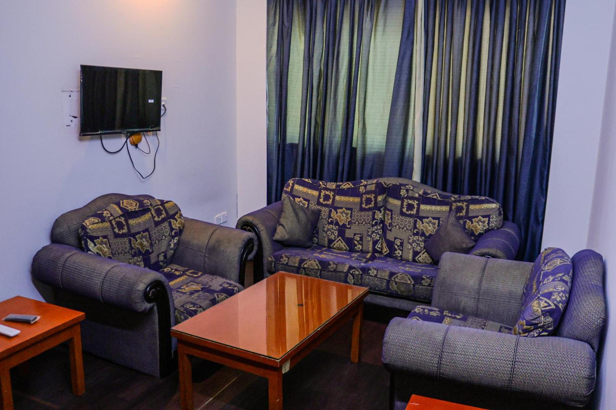Boonmax Hotel Dubai Exteriör bild